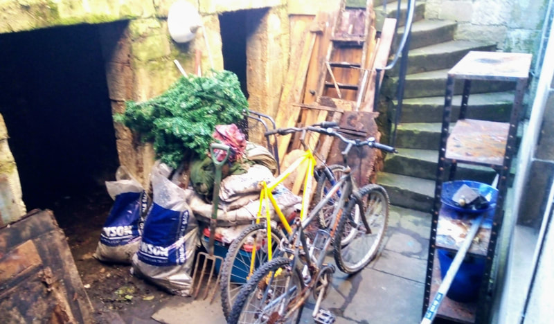 Basement rubbish removal in Edinburgh by JDS Gardening, click here for a quote