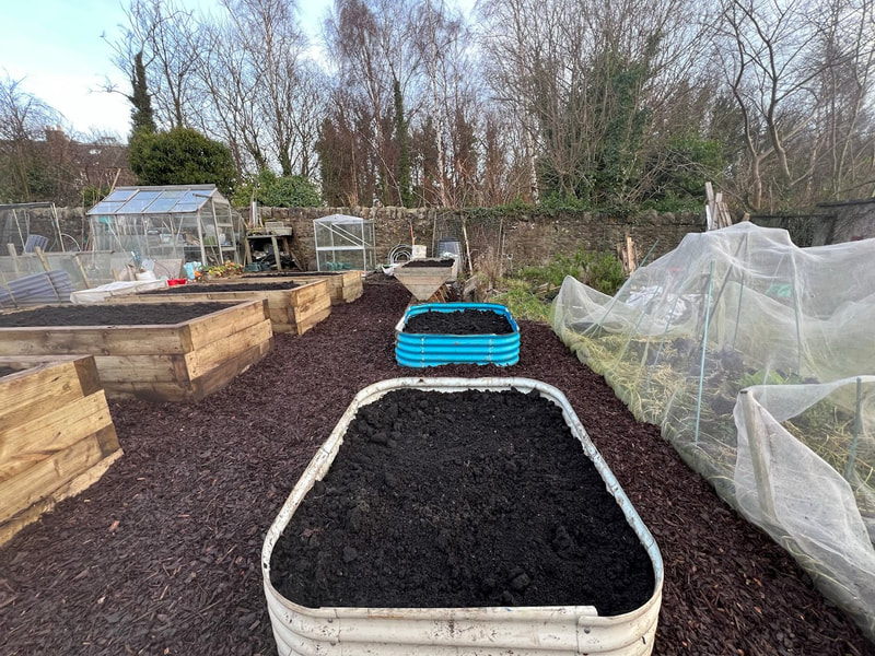 Raised bed installation in Edinburgh by JDS Gardening Services, click here for a raised bed installation quote in Edinburgh, East Lothian and Midlothian from JDS Gardening