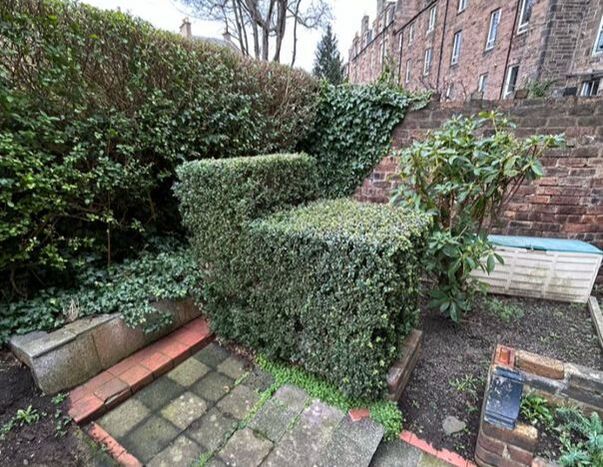 Does your garden need a compete makeover? click here and contact JDS Gardening in Edinburgh for a garden makeover quote.