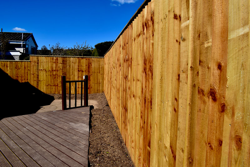 Garden fence installation in Midlothian and Edinburgh