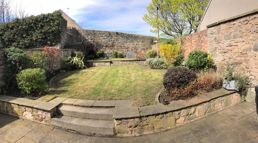 Local Edinburgh gardening services company, click here and contact JDS Gardening Services for a quote
