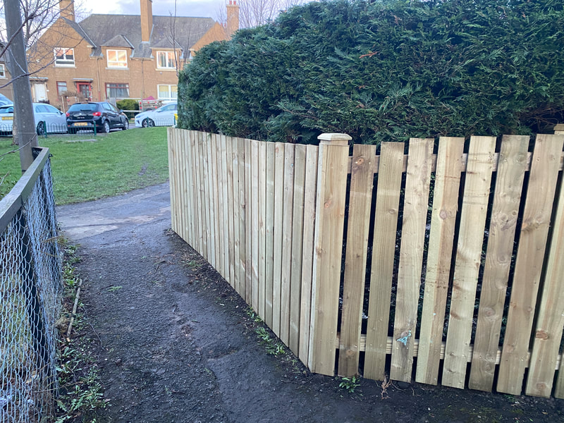 Do you need a new garden fence installed in Edinburgh, click here for an online fence installlation quote