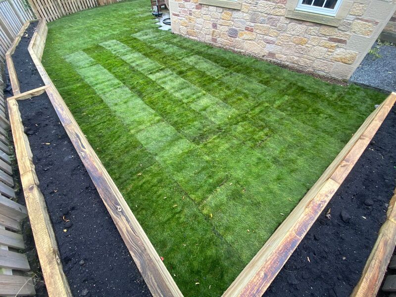 Border raised beds installed in Edinburgh and Midlothian by JDS Gardening Services, click here for an online quote.