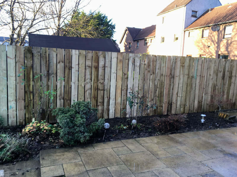 Slatted fence installation in Edinburgh by JDS Gardening, click here for a fencing quote