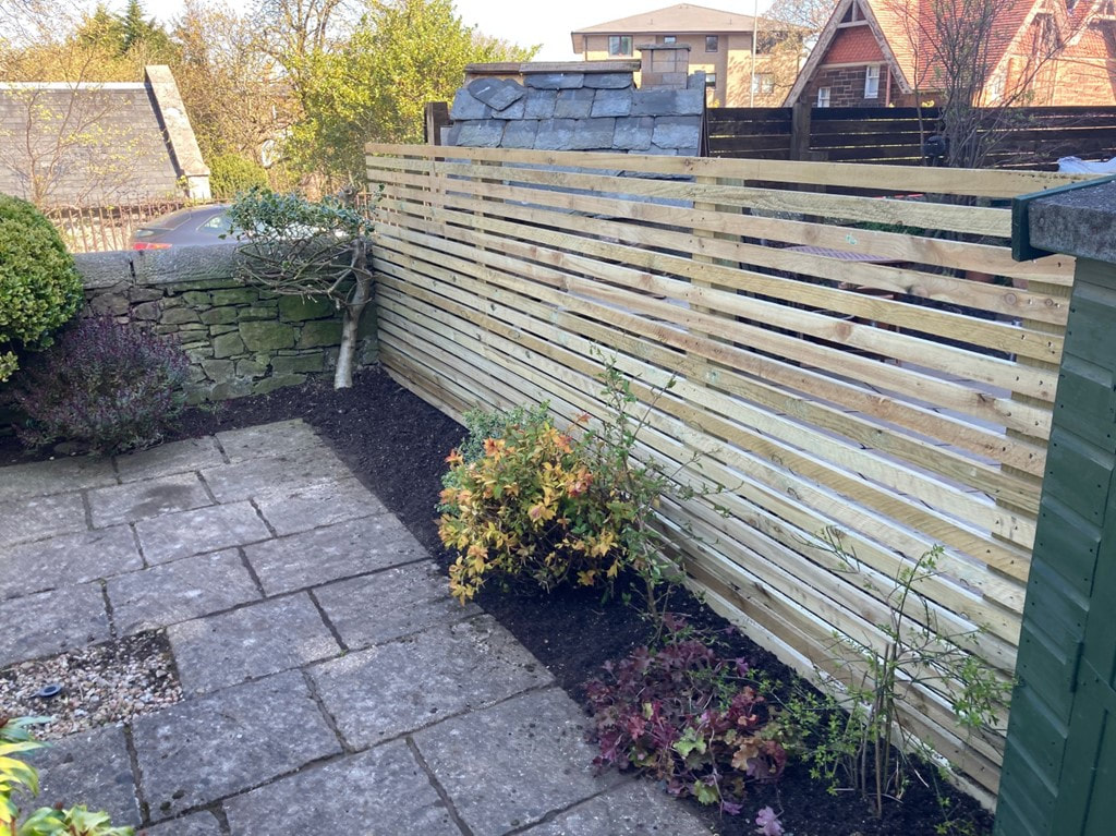 Venetian Style Fencing Installation in Edinburgh by JDS Gardening, click here for an installation quote